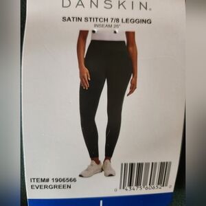 Danskin Evergreen Satin Stitch 7/8 Leggings - Women's Large - NWT!